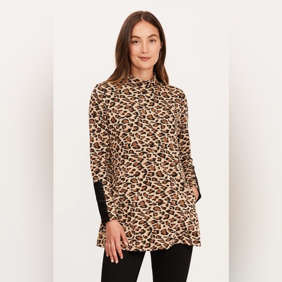 Tyler Boe Dresses & Skirts - Tyler Boe Animal Print Long Sleeve Dress